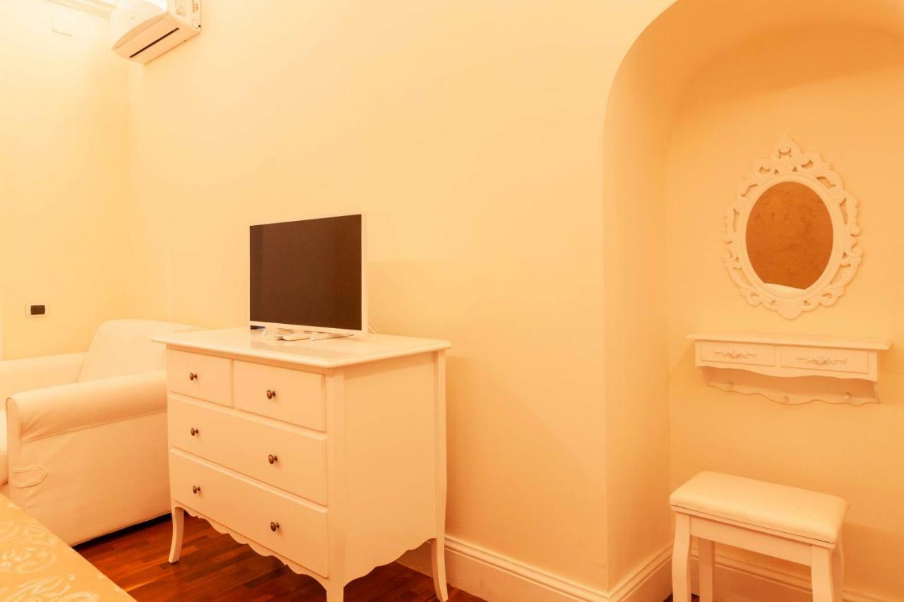 Sant'Arpino 26 - Elegant Flats In Naples 아파트 외부 사진